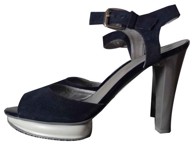Hogan Sandals with heels Navy blue Deerskin  ref.116163