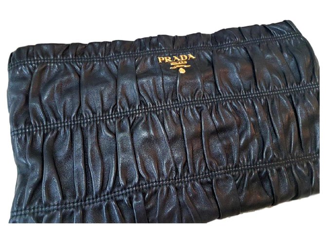 Prada Black nappa leather clutch bag Exotic leather  ref.117091