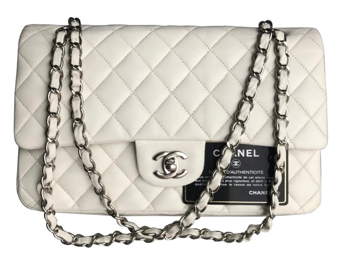 Timeless Chanel with card lined Flap Medium Bag White Leather  ref.117104