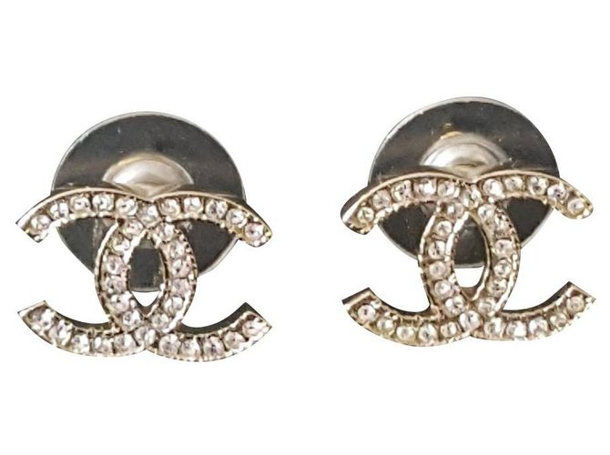 Neue Chanel-Ohrringe Golden Metall  ref.117147