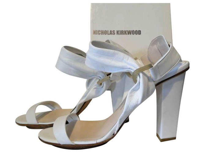 Nicholas Kirkwood Leather sandals White  ref.117228