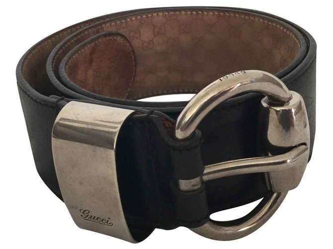 Gucci Cintura in pelle nera con fibbia argentata Nero  ref.117256