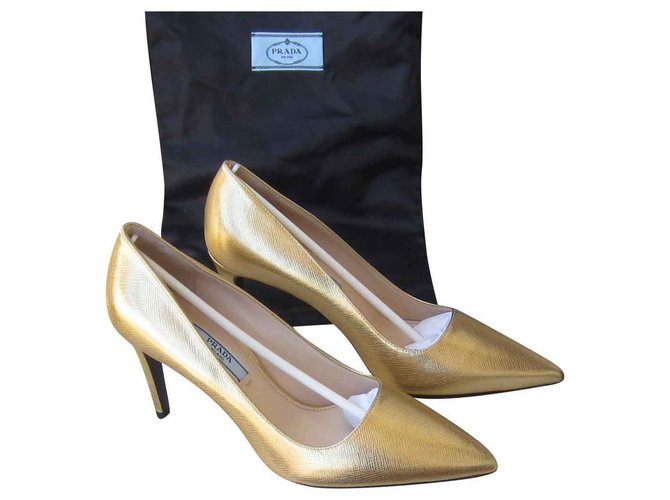 Prada Heels Golden Leather  ref.117284