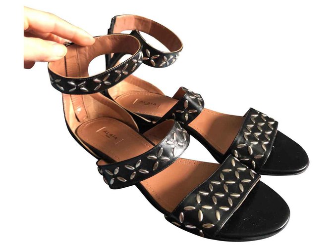 Alaïa Spartan style flat sandals Black Leather  ref.117298