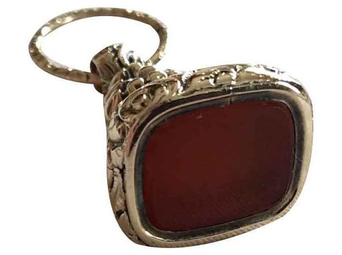 Autre Marque Pendentif médaillon Doré  ref.117361