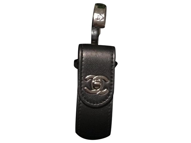 Chanel Tragbarer Handtaschenhaken Schwarz Leder  ref.117617