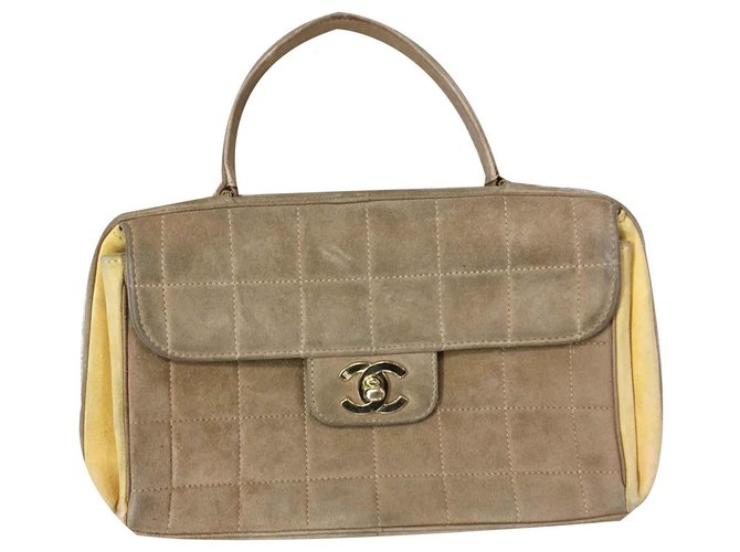 Chanel Handbags Beige Yellow Deerskin  ref.117764