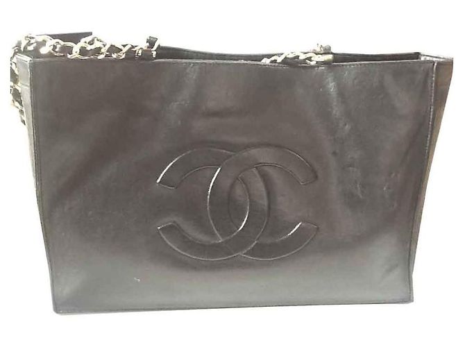 Bolso Chanel de cuero negro