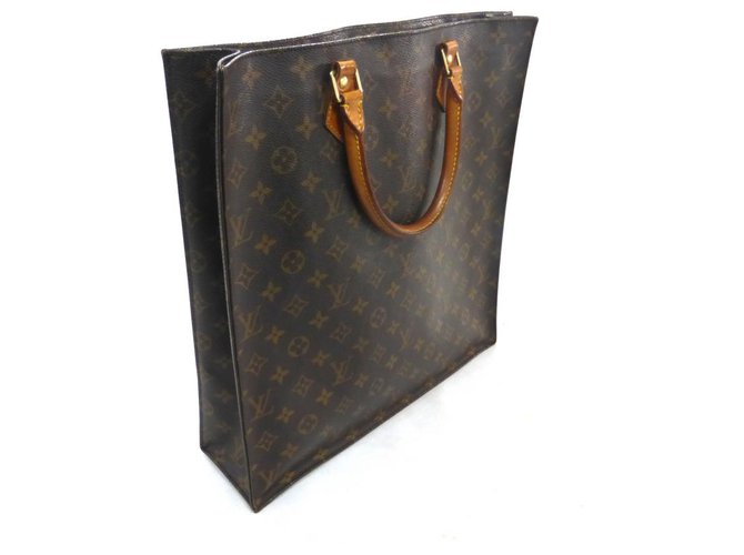 flat louis vuitton bag