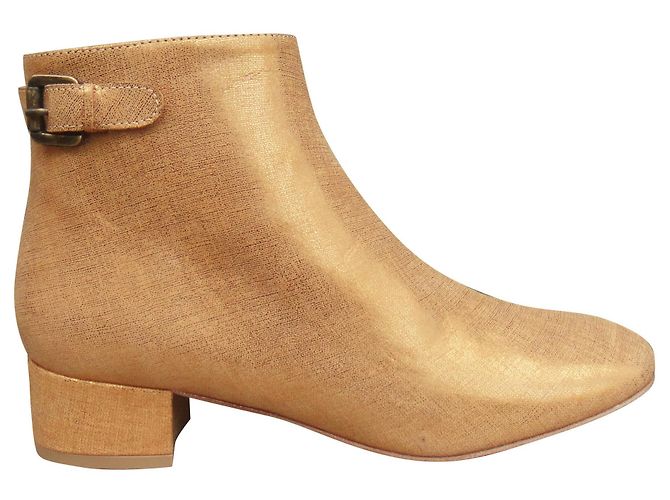 boots Sessun model Twiggy, new Golden