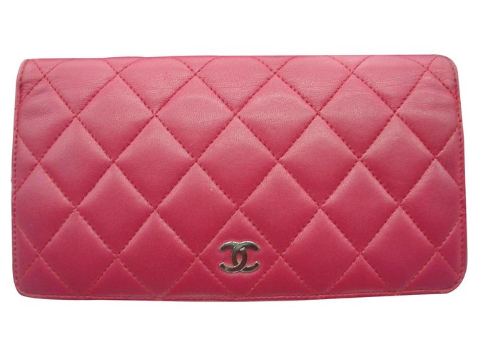 Chanel Wallets Red Leather  ref.118283