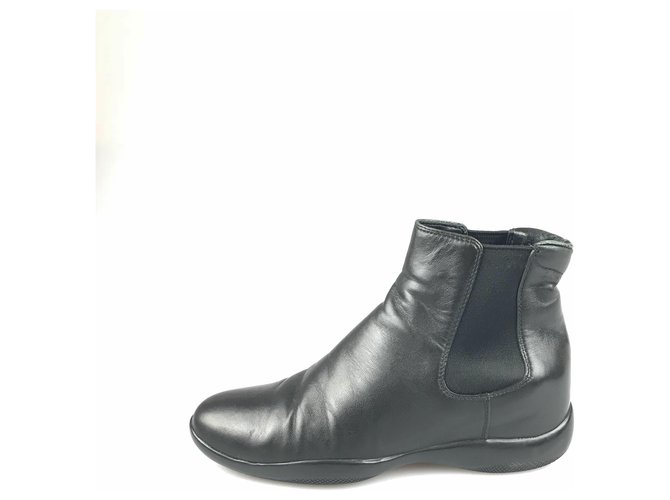Prada Black Leather Flat Ankle Boot  ref.118421