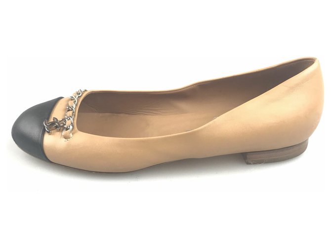 Sapatilhas de balé Chanel Brown com bico fino Marrom Preto Castanho claro Couro  ref.118822