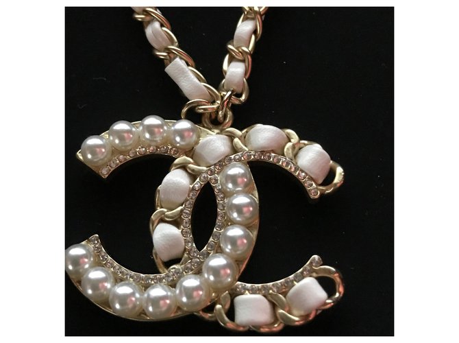 Collana Chanel, Collezione Cruise Bianco sporco Placcato in oro  ref.119141