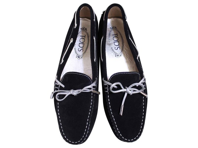 gommino driving shoes in suede