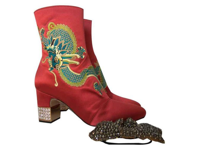 gucci red dragon boots