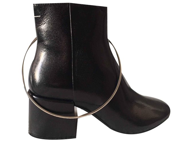 Mm6 Black Ring Ankle Boots Leather  ref.119939