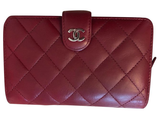 Chanel Classic wallet Dark red Leather  ref.120161
