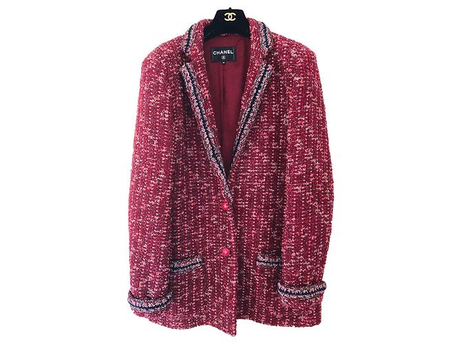 Splendida vellutata di Chanel Bordò