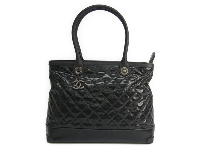 Chanel Black Quilted Coated Canvas Tote Bag Leather Cloth Cloth  ref.120386
