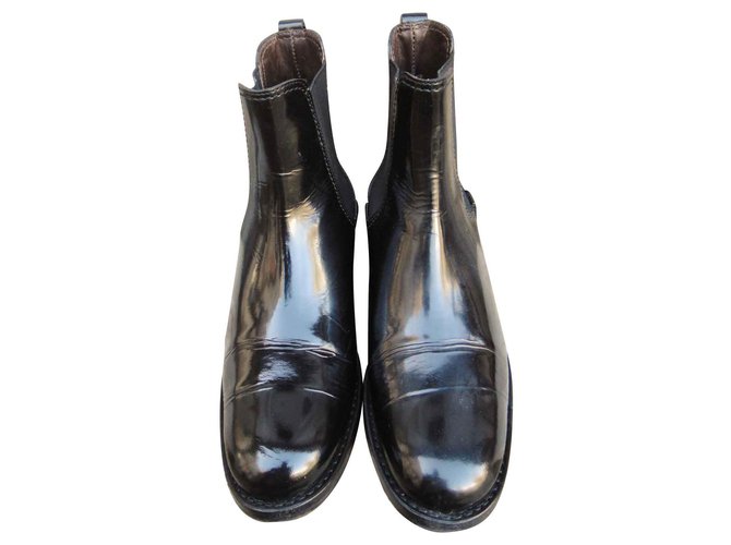 chelsea boots Heschung Judy model in varnished finish Black Patent leather  ref.120476
