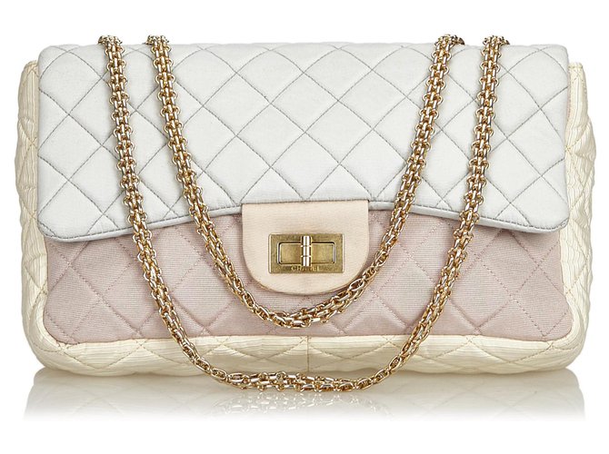 Chanel Branco Reedição Jumbo Nylon Flap Bag Multicor Cru Metal Pano  ref.120528