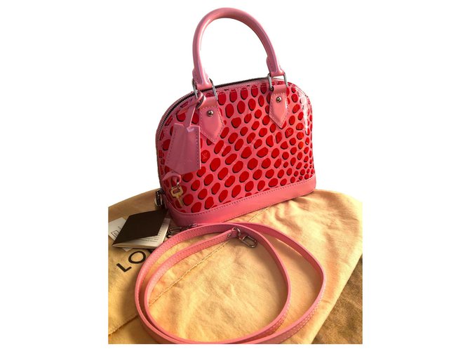 Louis Vuitton Alma bb Pink Lackleder  ref.120588