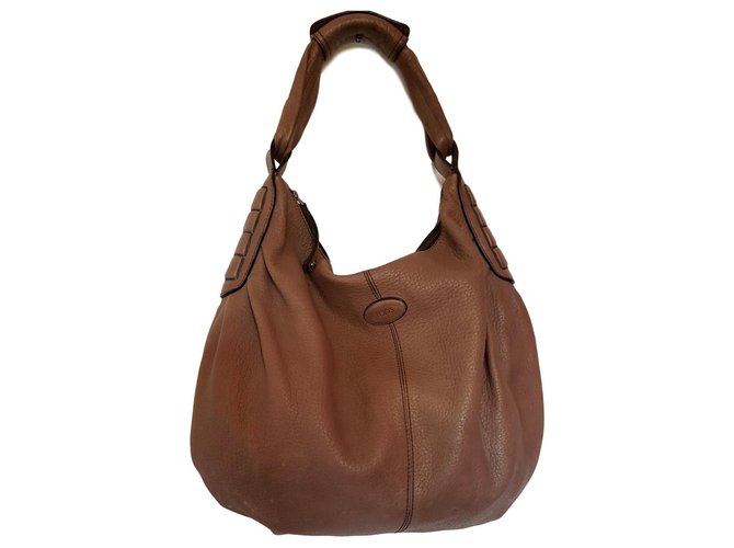 Tod's Handbags Taupe Leather  ref.120625