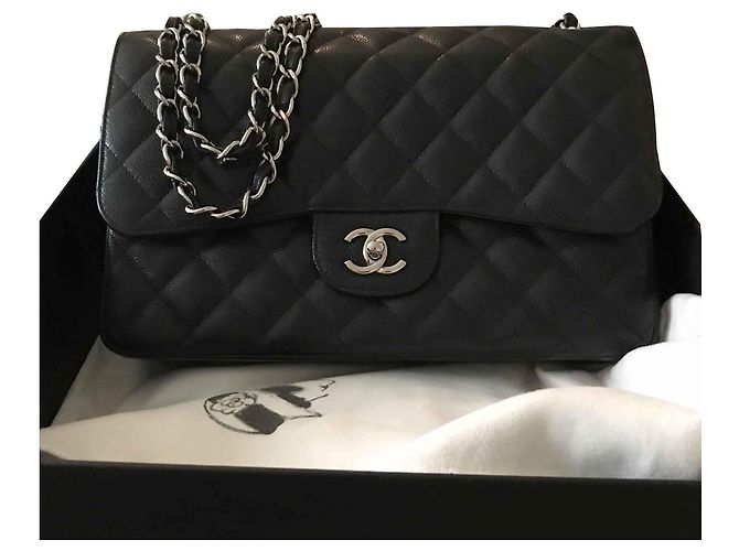 Classique Chanel Timeless Jumbo Noir