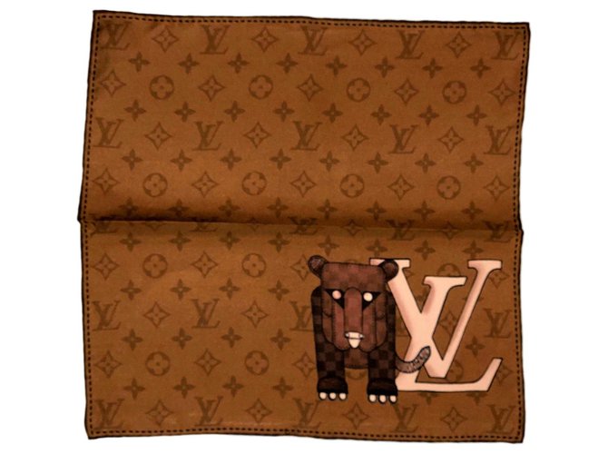 Louis Vuitton bolso quadrado Marrom Seda  ref.121217