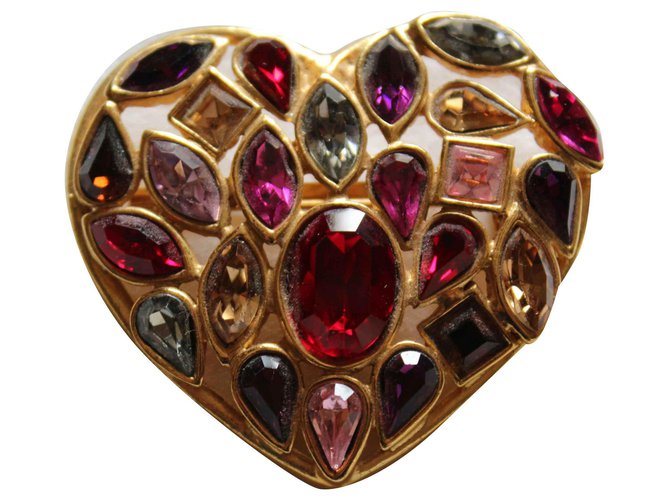 Yves Saint Laurent Red heart pendant brooch Glass  ref.121500