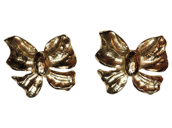 Yves Saint Laurent Bow clip earrings Golden Metal  ref.121508