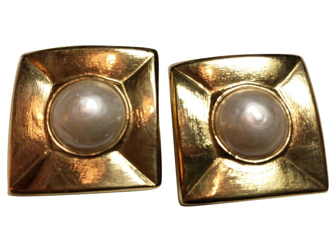 Jean Louis Scherrer Classic clip earrings White Golden Metal  ref.121517