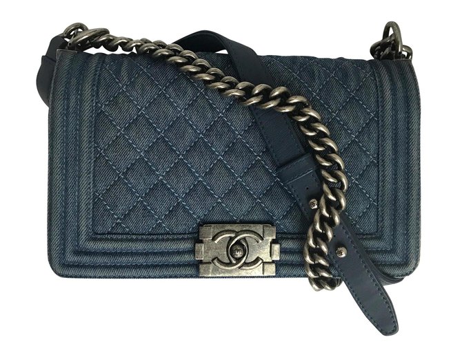 Chanel Rare Boy Medium Denim Bag Blue Leather ref.121538 - Joli Closet