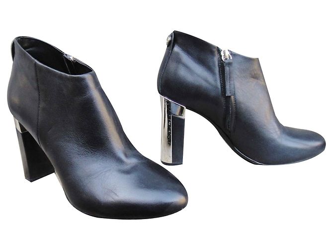 Max & Co Black Leather Ankle Boots Size 39