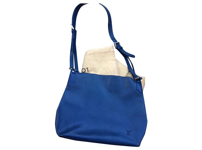 Louis Vuitton shoulder bag Blue Leather  ref.121696