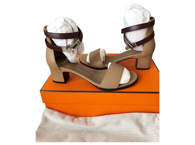 Kelly Hermès sandali Taupe Pelle