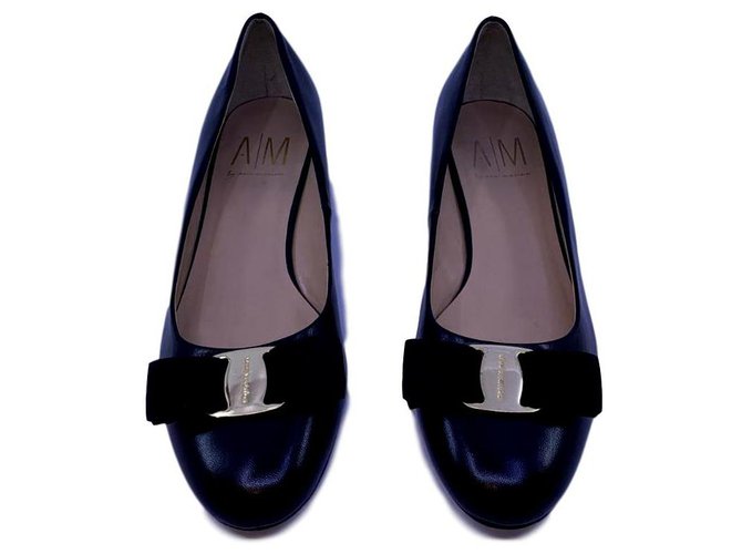 Salvatore Ferragamo black leather ballerina shoes ref.122122 - Joli Closet