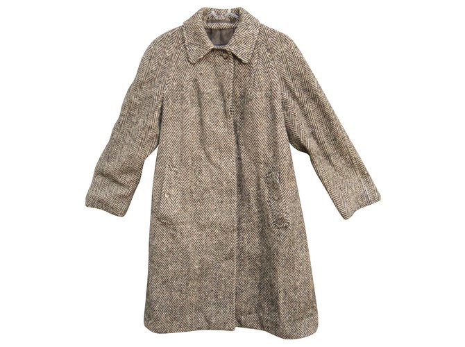 Burberry coat in Irisg Tweed Brown Wool  ref.122612