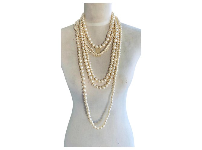Chanel Lange Halsketten Aus weiß  ref.122658