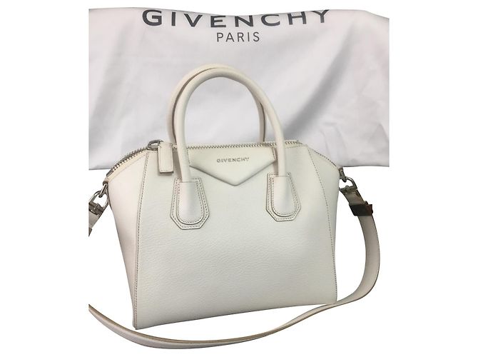 Antigona Givenchy blanche