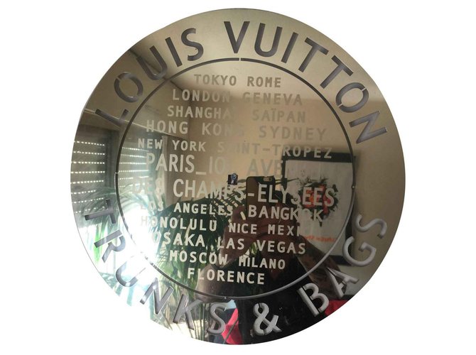 Cadre Louis Vuitton Métal Doré  ref.123202
