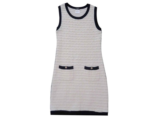 Chanel vestido de punto blanco y negro  ref.123210