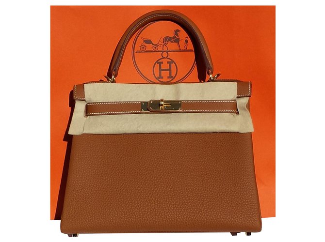 Hermès hermes kelly 28cms, Brand new, Gold Togo leather with Gold