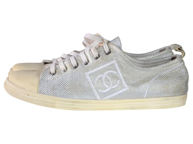 Chanel Sneakers logo Silvery Cloth  ref.123274