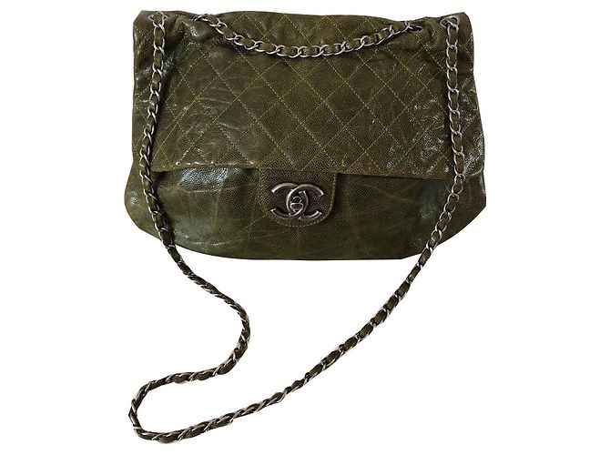 Sacs à main Chanel Vert Vert olive Vert foncé