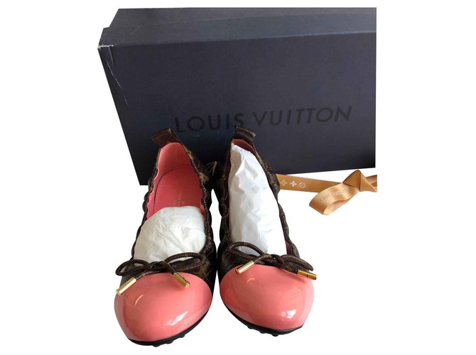Louis Vuitton Flirty Ballerina Braun Leder  ref.123429