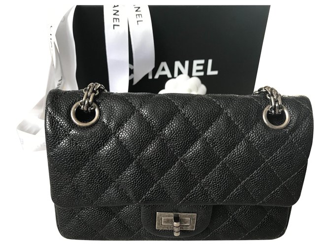 Chanel 244 Reissue 2.55 Black Leather  ref.123446