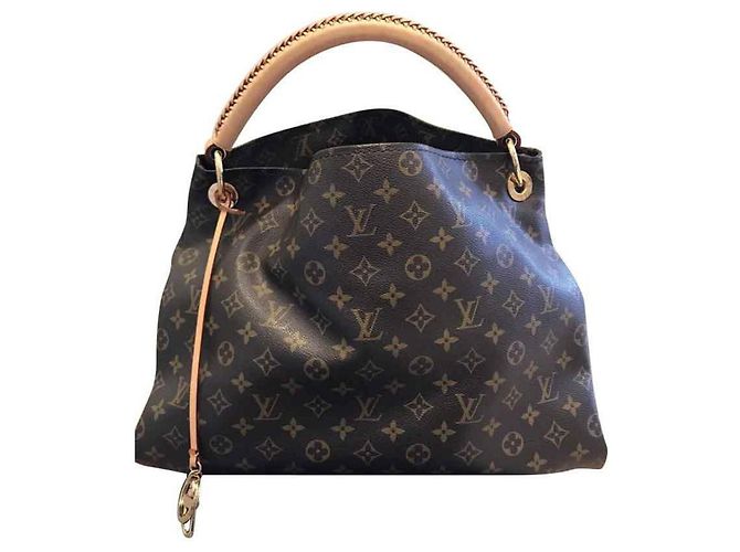 Artsy Louis Vuitton ARTE DE COLETOR