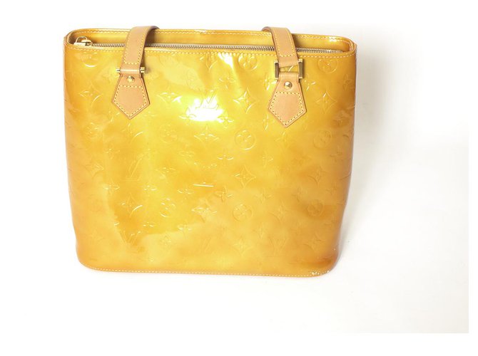 Louis Vuitton Houston Yellow Patent leather  ref.123691